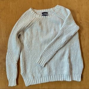 AMERICAN EAGLE Ahh-Mazingly Soft white sweater